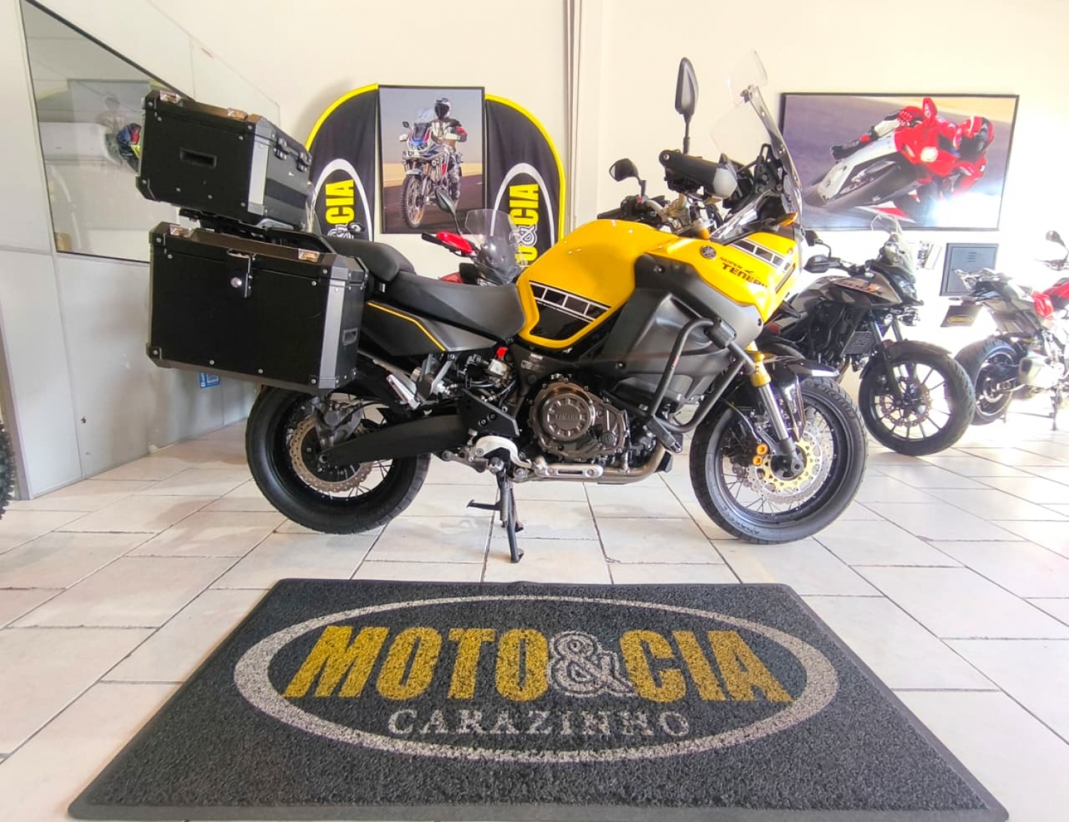 YAMAHA SUPER TÉNÉRÉ 60 ANOS